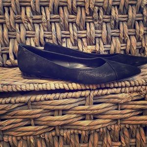 Donald Pilner stylish flats